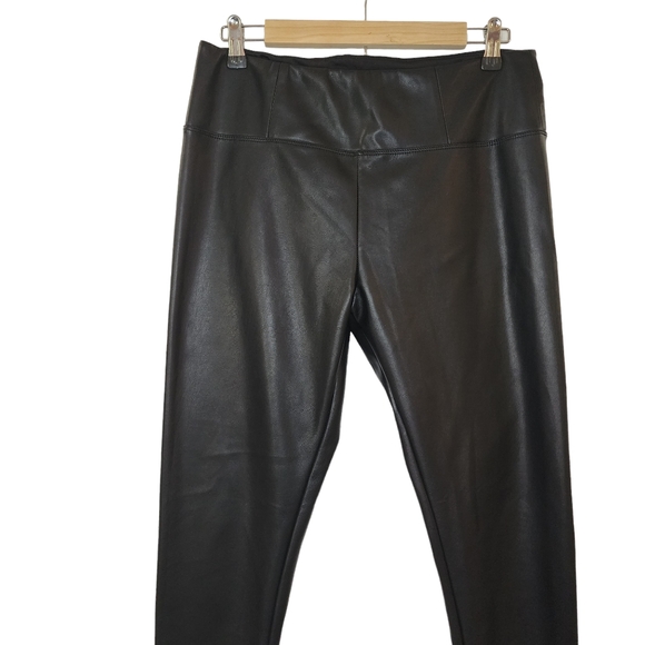 Hunter & Brown Faux Leather Leggings - Picture 3 of 7